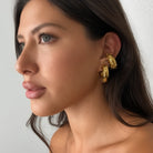 Ear Cuff Corazones Oro - Piedra de Toque